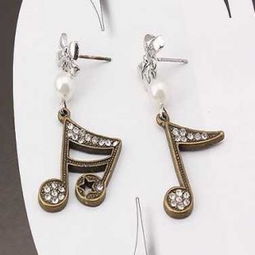 義烏批發新風尚 200件起批，混批靈活——奔力飾品廠開啟美發飾品批發新篇章